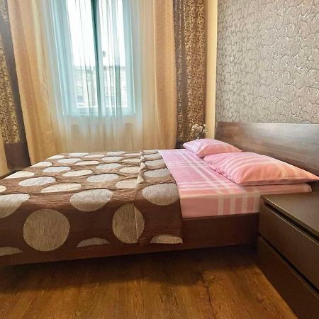 Крехівська 5,Апартаменти В Центрі, Дві Спальні Львів Екстер'єр фото
