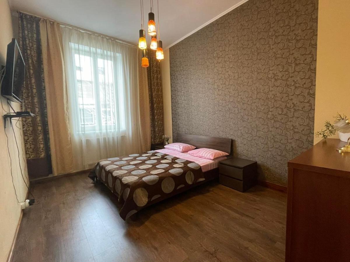 Крехівська 5,Апартаменти В Центрі, Дві Спальні Львів Екстер'єр фото