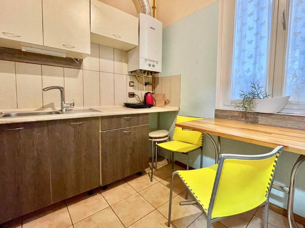 Крехівська 5,Апартаменти В Центрі, Дві Спальні Львів Екстер'єр фото