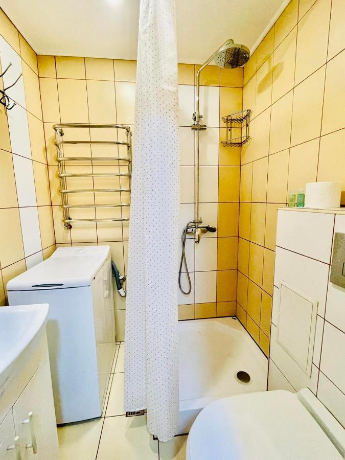 Крехівська 5,Апартаменти В Центрі, Дві Спальні Львів Екстер'єр фото